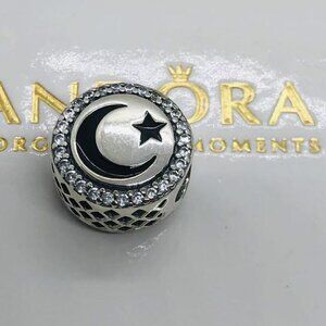 🌞📖Pandora Star & Crescent Charm S925 Silver with box